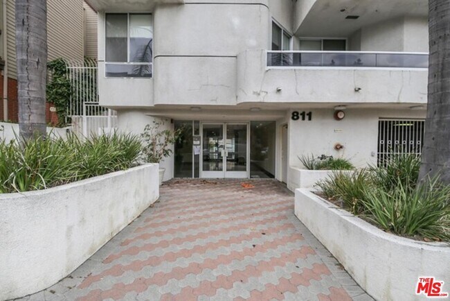 Foto del edificio - 811 S Lucerne Blvd