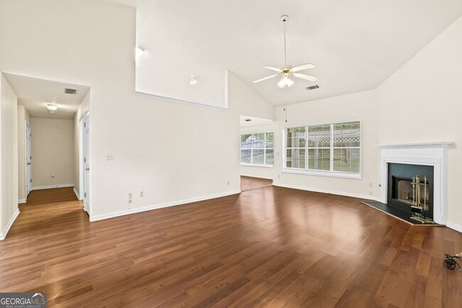 Building Photo - 3245 Chandon Ln