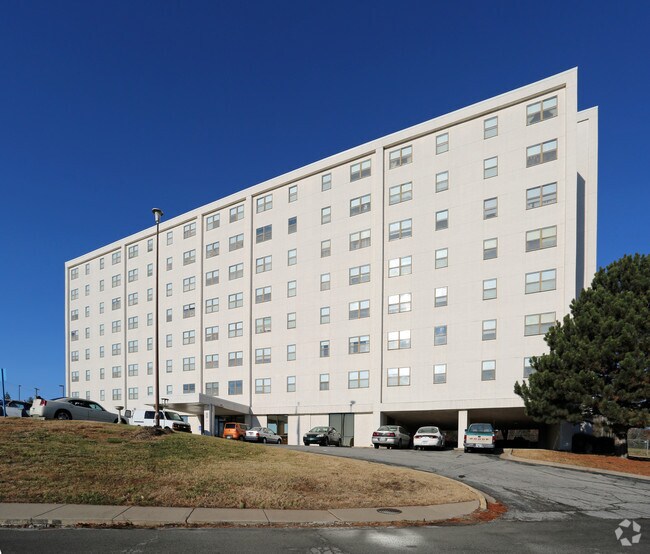 Building Photo - Plaza Towers