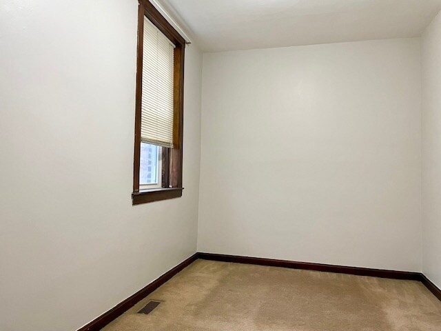 Building Photo - 2877 S Throop St