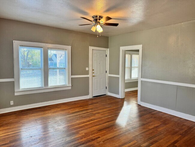 Foto del edificio - 3 Bed 1 Bath Craftsman Home