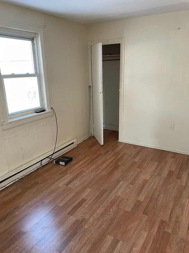 Building Photo - Carriage Apartments