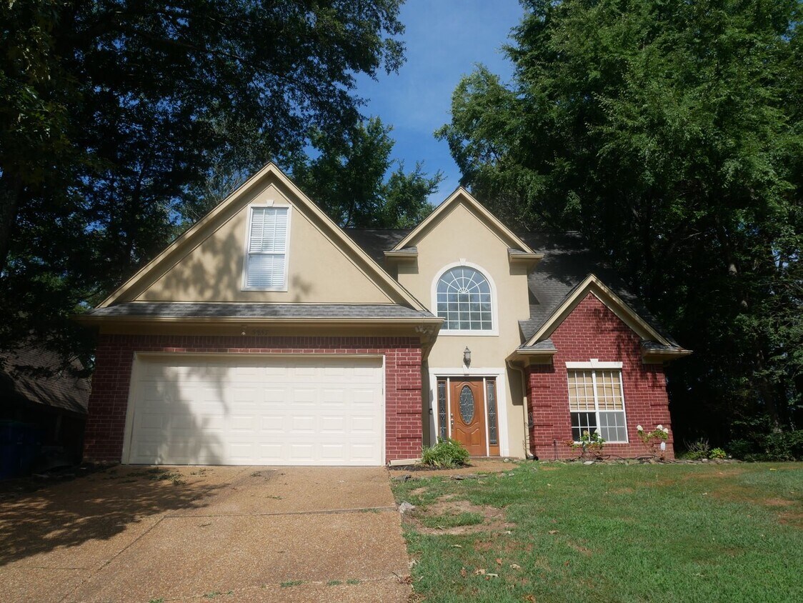 Foto principal - 5857 Michaelson Dr