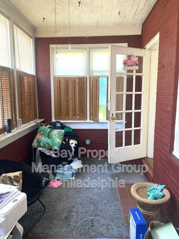 Foto del edificio - 5817 Keystone St