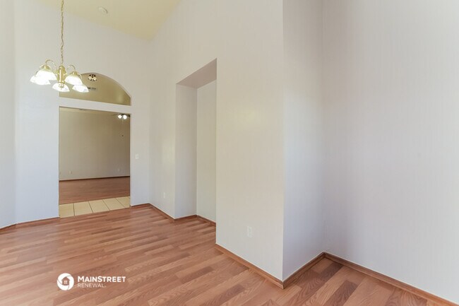 Foto del edificio - 9122 Orange Dr