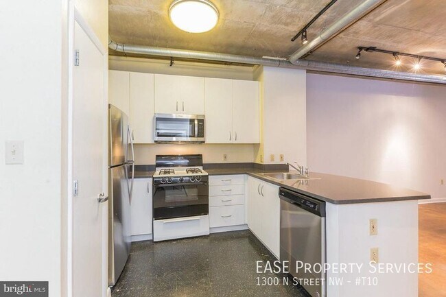 Foto del edificio - 1300 N St NW