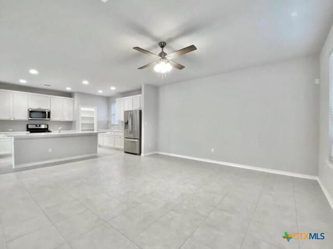 Building Photo - 816 Alta Wy