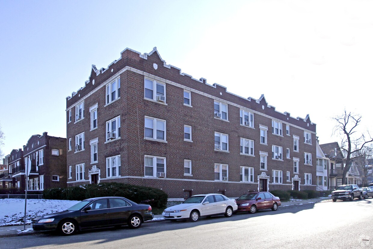 Primary Photo - 6326 Oakland Ave
