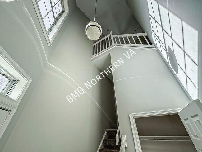 Building Photo - 6956 Ellingham Cir