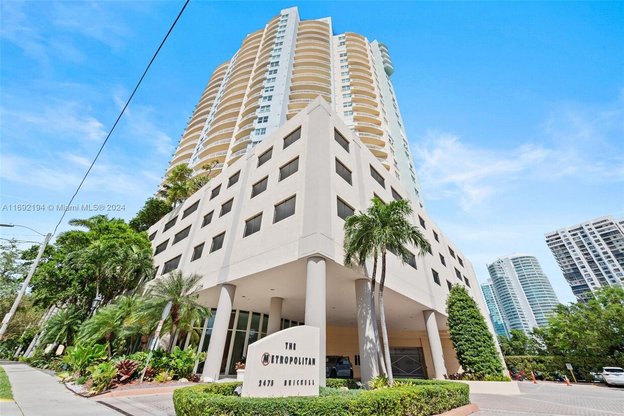 Foto principal - 2475 Brickell Ave