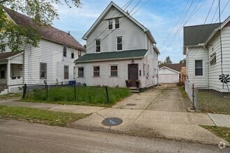 Building Photo - 1079 E 68th St