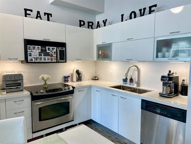 Foto del edificio - 133 NE 2nd Ave