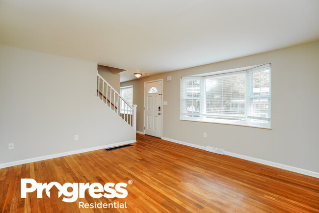 Building Photo - 437 Revere Ct