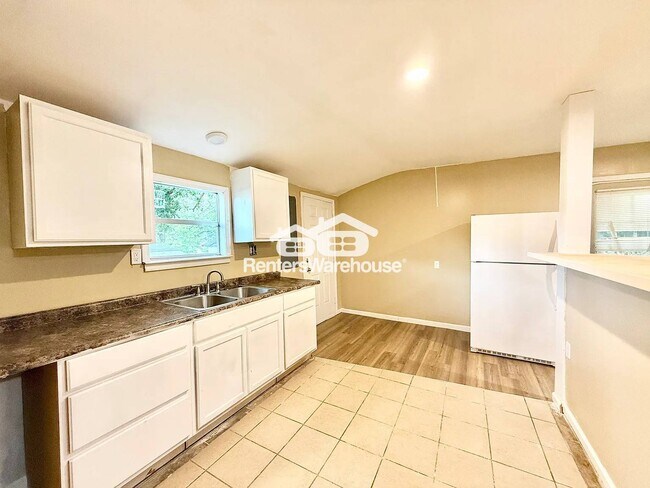 Foto del edificio - 1435 Cherry Ave