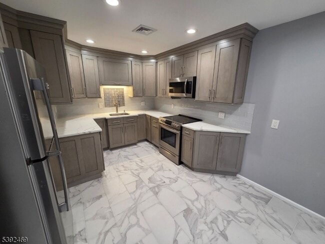 Building Photo - 269 US-206