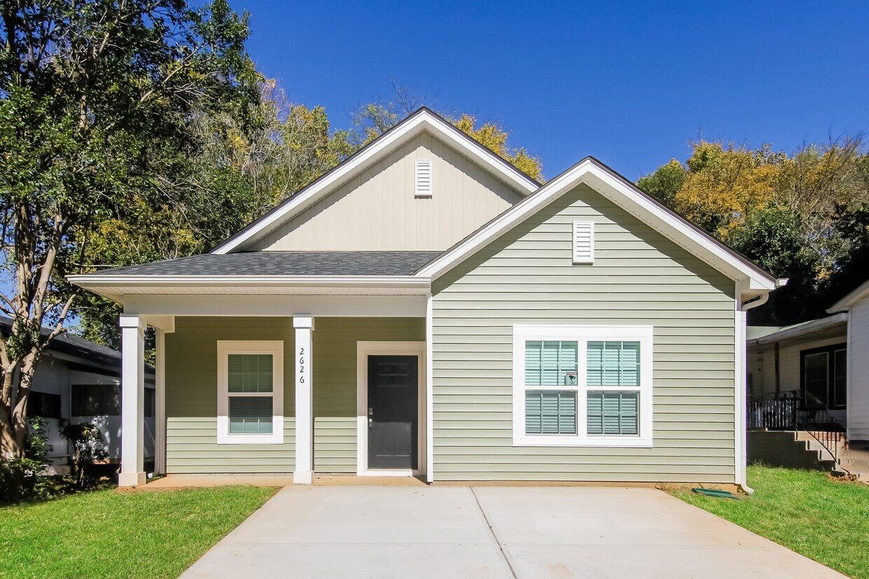 Foto principal - 2626 Hemphill St