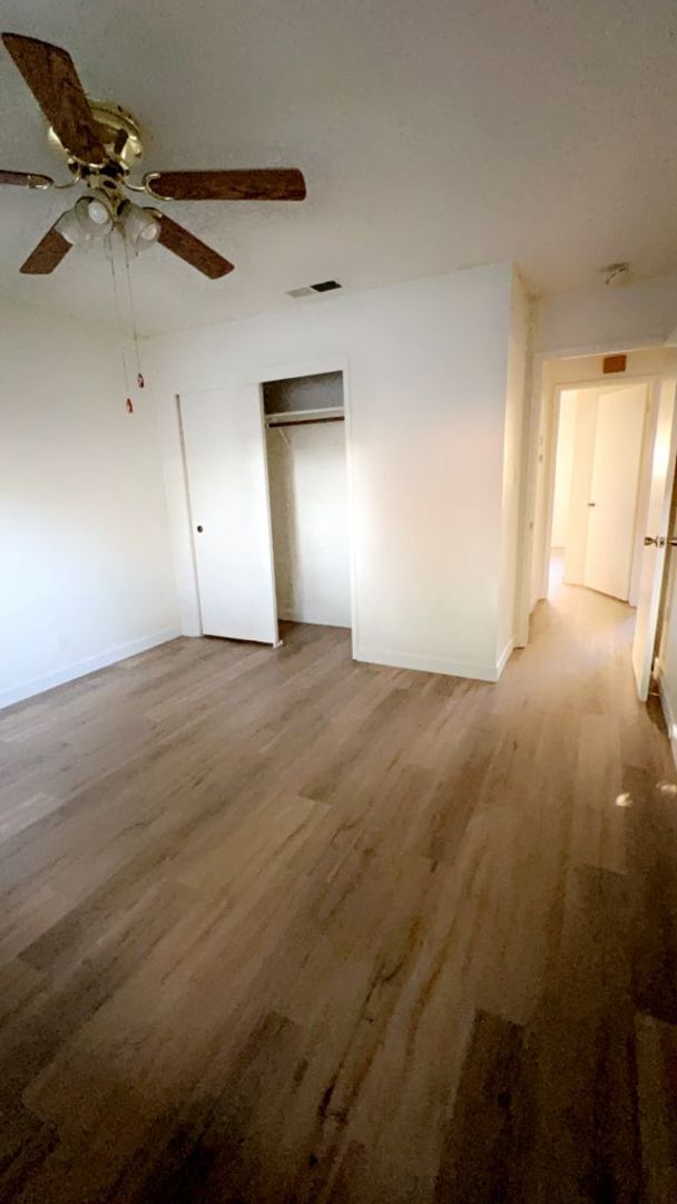 Foto del edificio - 267 W Alexander Ave