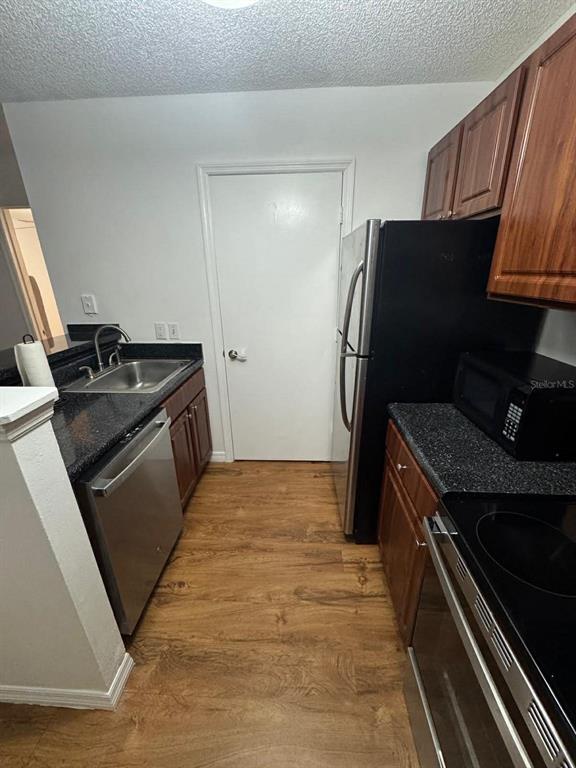 Foto del edificio - 11901 4th St N