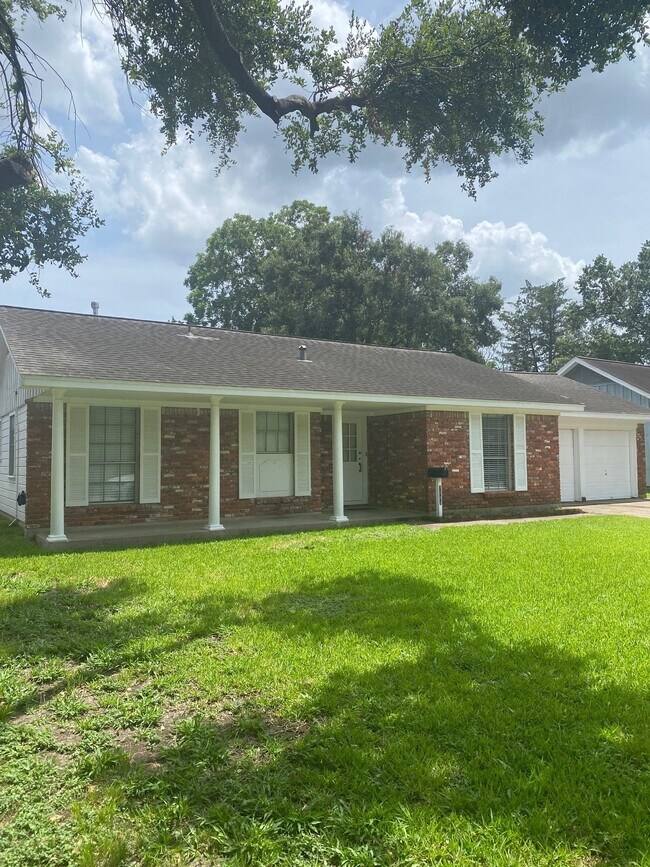 Foto del edificio - 7143 Triola Ln