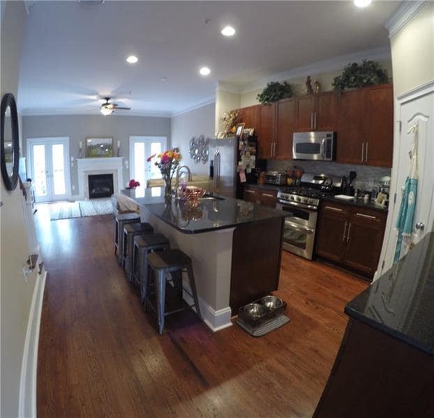 Building Photo - 1585 Mosaic Way