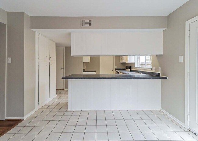 Foto del edificio - 14410 Louetta Rd