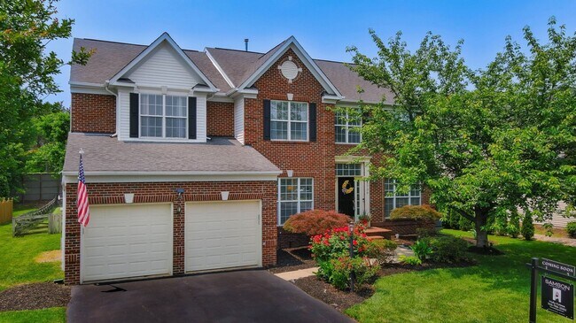 Foto del edificio - Spacious 5BR House in Haymarket, VA