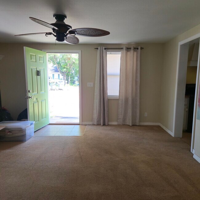 Foto del edificio - 106 Alabama Ave NW