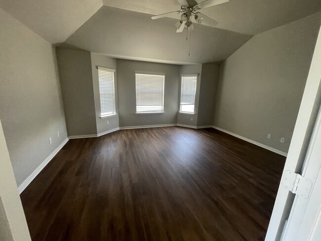 Building Photo - 7623 Sterling Mnr