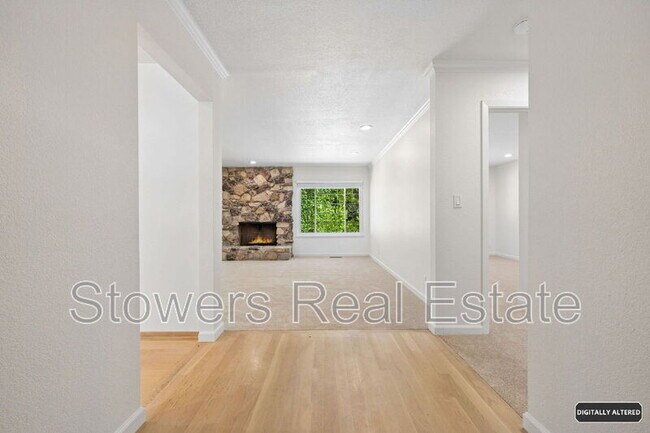 Foto del edificio - 132 Glen Ct