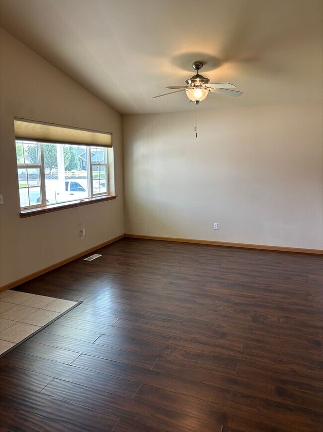Building Photo - Large 4 bedroom home available!