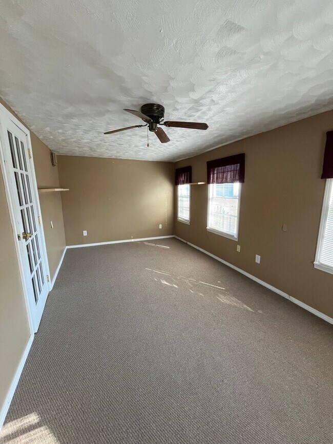 Foto del edificio - 3 Bedroom, 1 bathroom House!