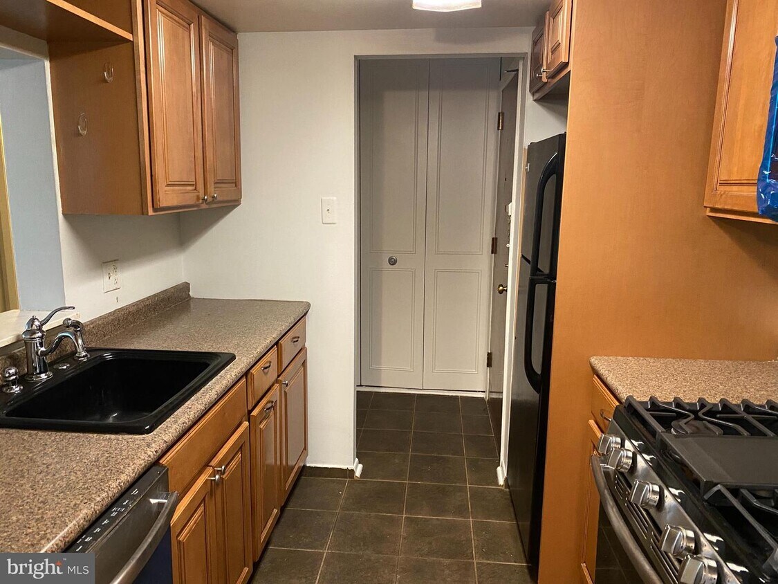 359 Drummers Ln, Wayne, PA 19087 Room for Rent in Wayne, PA