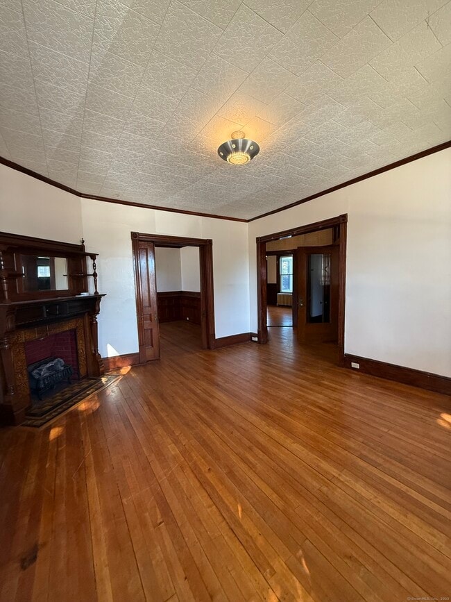 Building Photo - 220 Central Ave