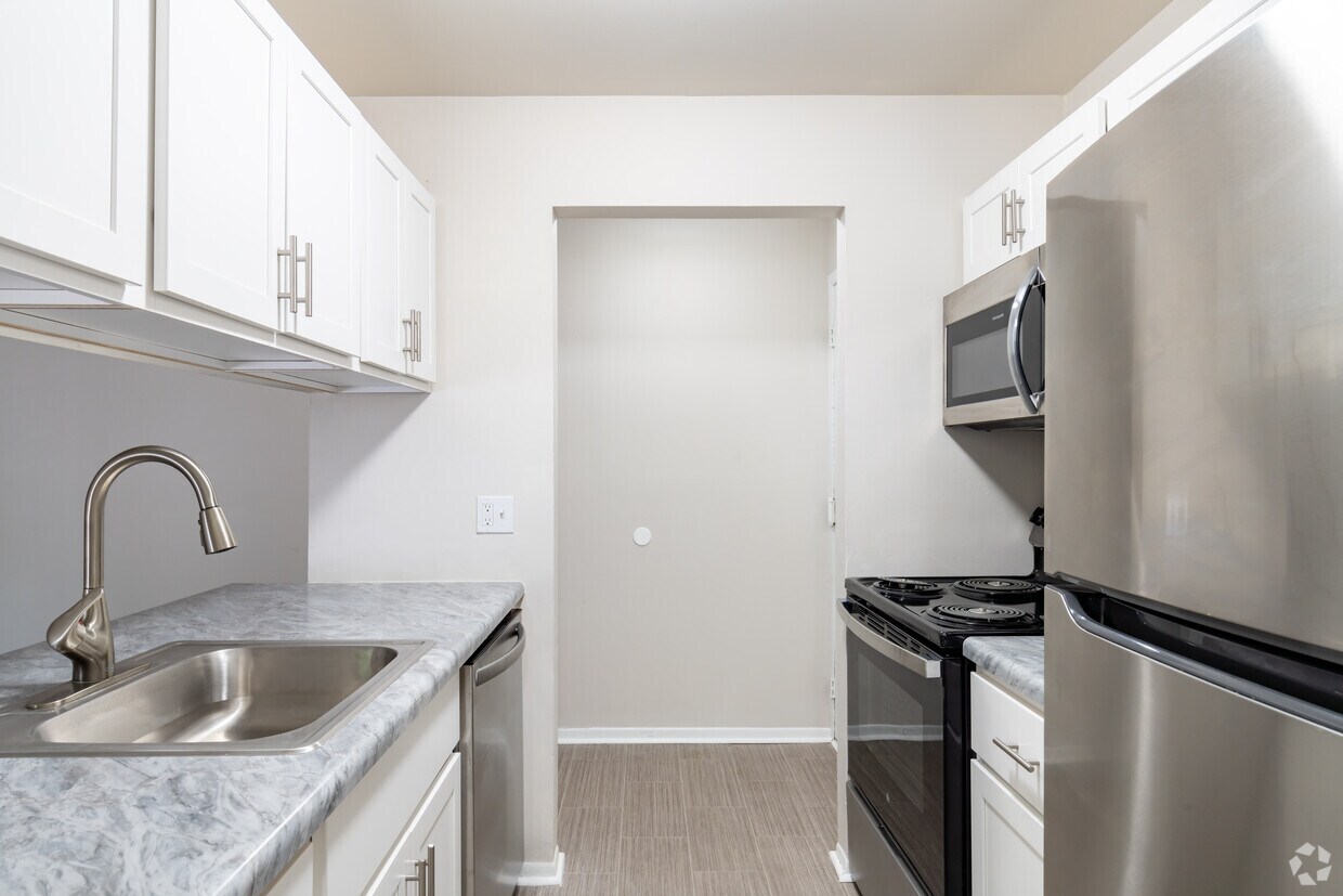 Laketree 170 Leslie Ln Waterford, MI Apartments for Rent in