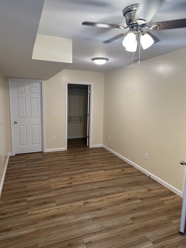 Foto del edificio - 107 Violet Aly