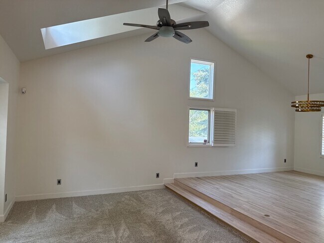 Foto del edificio - 3312 S Tulare Cir