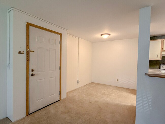 Foto del edificio - 975 Aberdeen Ave NE