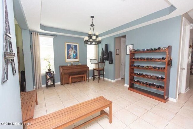 Foto del edificio - 4 bedroom 3.5 bath home in Durbin Crossing