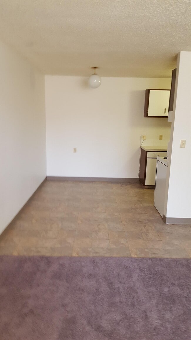 Building Photo - 1 Bed 1 Bath Unit in Calgary, AB