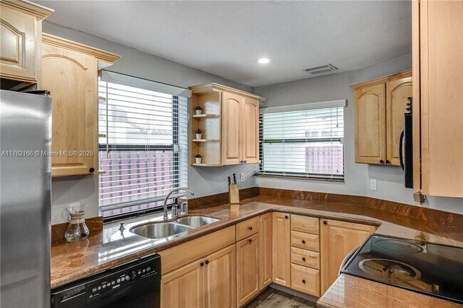 Foto del edificio - 2530 NE 9th St