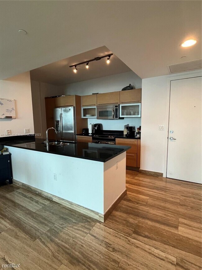 Building Photo - 2 br, 2 bath Condo - 951 Brickell Ave Apt ...