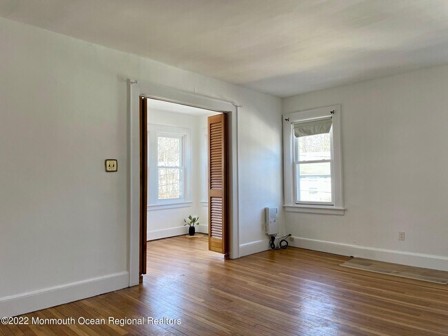 Foto del edificio - 10 Park Dr W