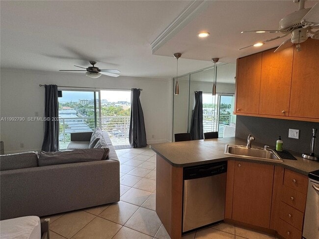 Photo - 2900 NE 30th St Apartment