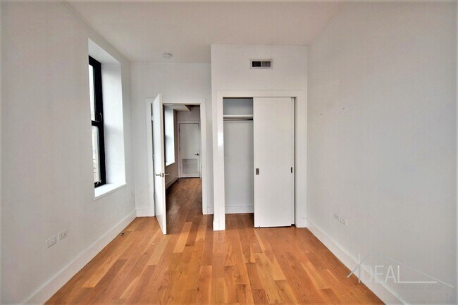 Building Photo - 184 Joralemon Street #B8R