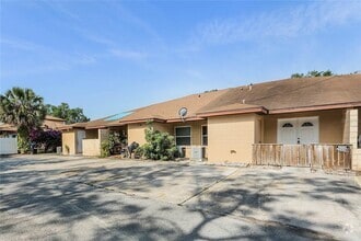 Building Photo - 1067 Sophie Blvd