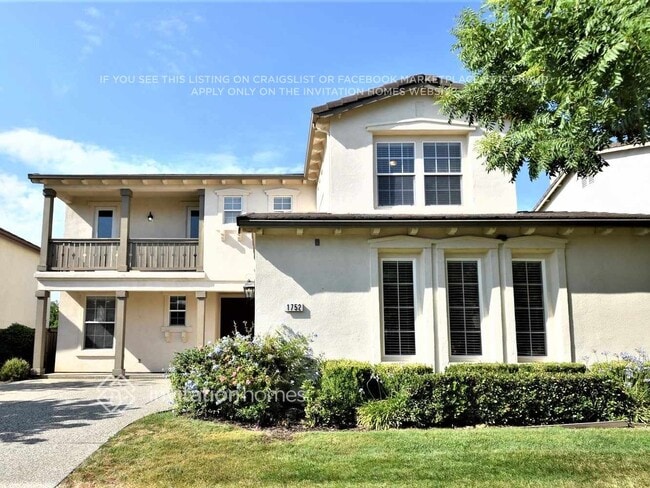 Building Photo - 1752 Langholm Way