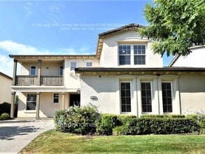 Building Photo - 1752 Langholm Way