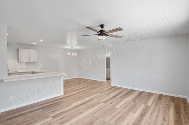 Building Photo - OSBO3240