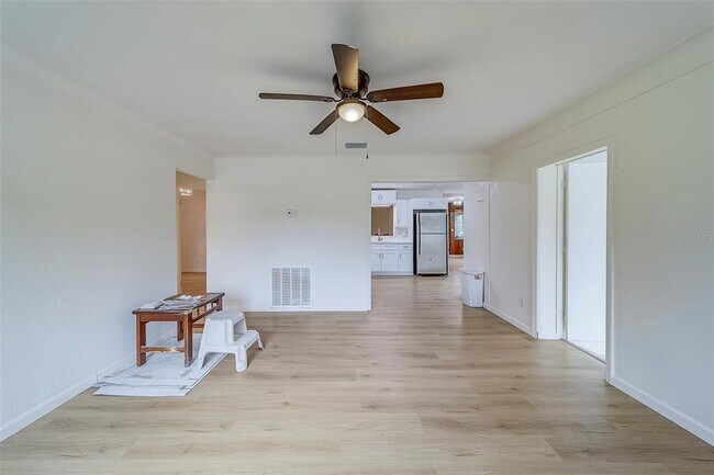 Foto del edificio - 2562 18th Ave N