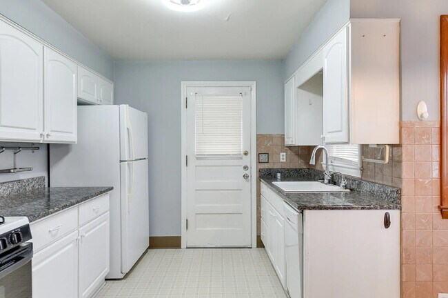 Foto del edificio - Maple Street